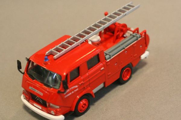 世界の消防車　45